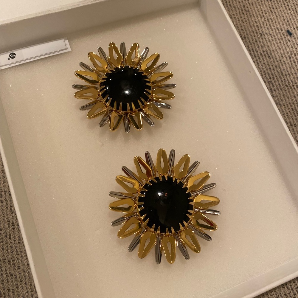 Elie Top for Zara Sunflower Clip-On Earrings in Silver and Gold